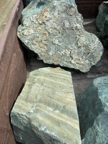 Ландшафтные глыбы зелёные 200-500 килограмм купить в Ирбите