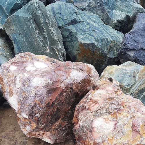 Ландшафтные глыбы красно-фиолетовые 200-1000 килограмм купить в Ирбите