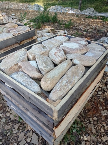 Златолит жёлтый, жёлто-зелёный глыбки и валуны для ланшафтного дизайна купить в Ирбите