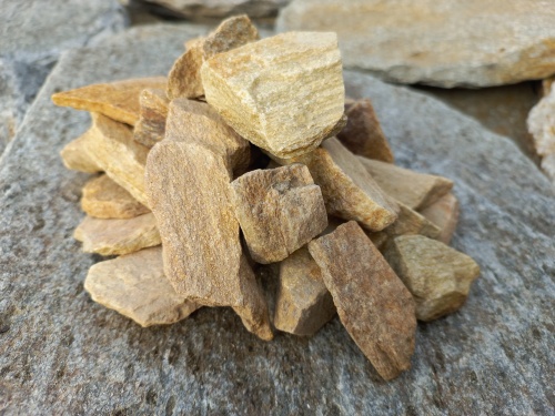 Златолит жёлтый декоративная каменная крошка купить в Ирбите