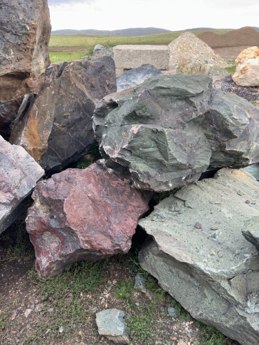 Камни для ландшафтного дизайна зелёные 10-60 килограмм купить в Ирбите