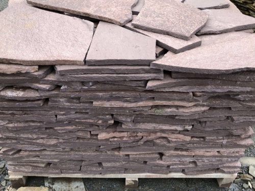 Плитняк лемезит бордовый для облицовки цоколя 20-25 мм  купить в Ирбите