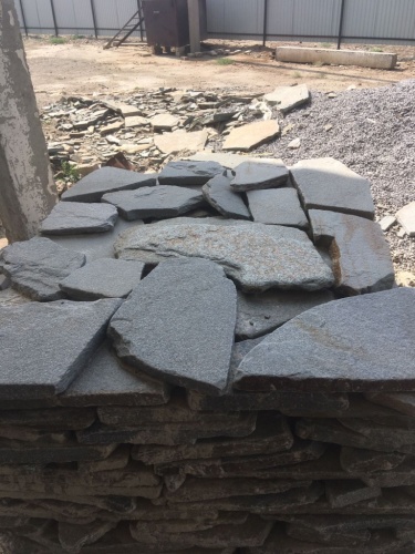 Златолит серебристый галтованный для лестниц купить в Ирбите